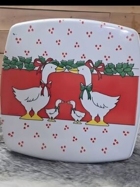 Vintage Festive Or Everyday Ribbon Goose Family Of 4 Decorative Container